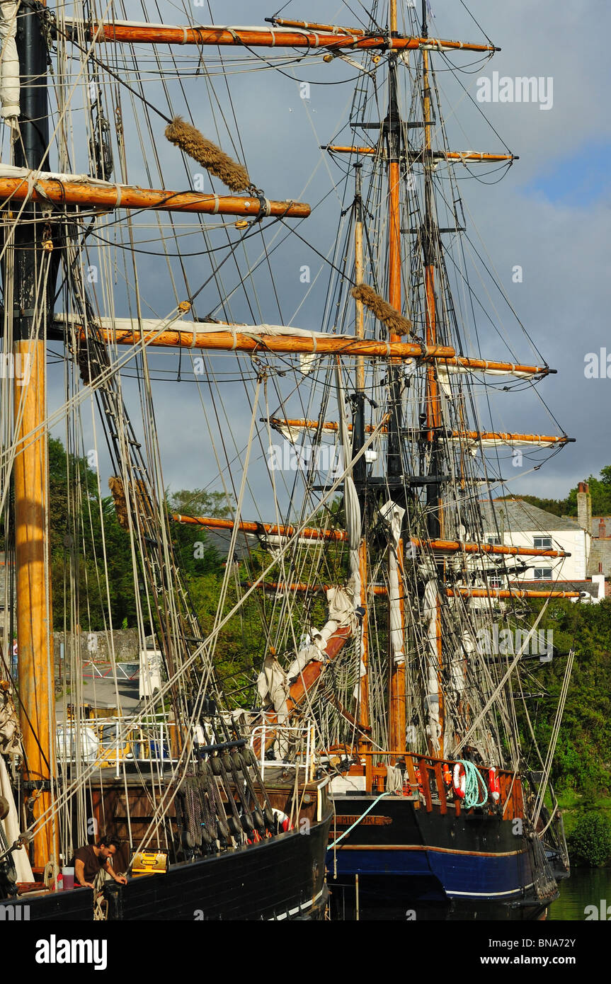 Tall ships charlestown cornwall hi-res stock photography and images - Alamy