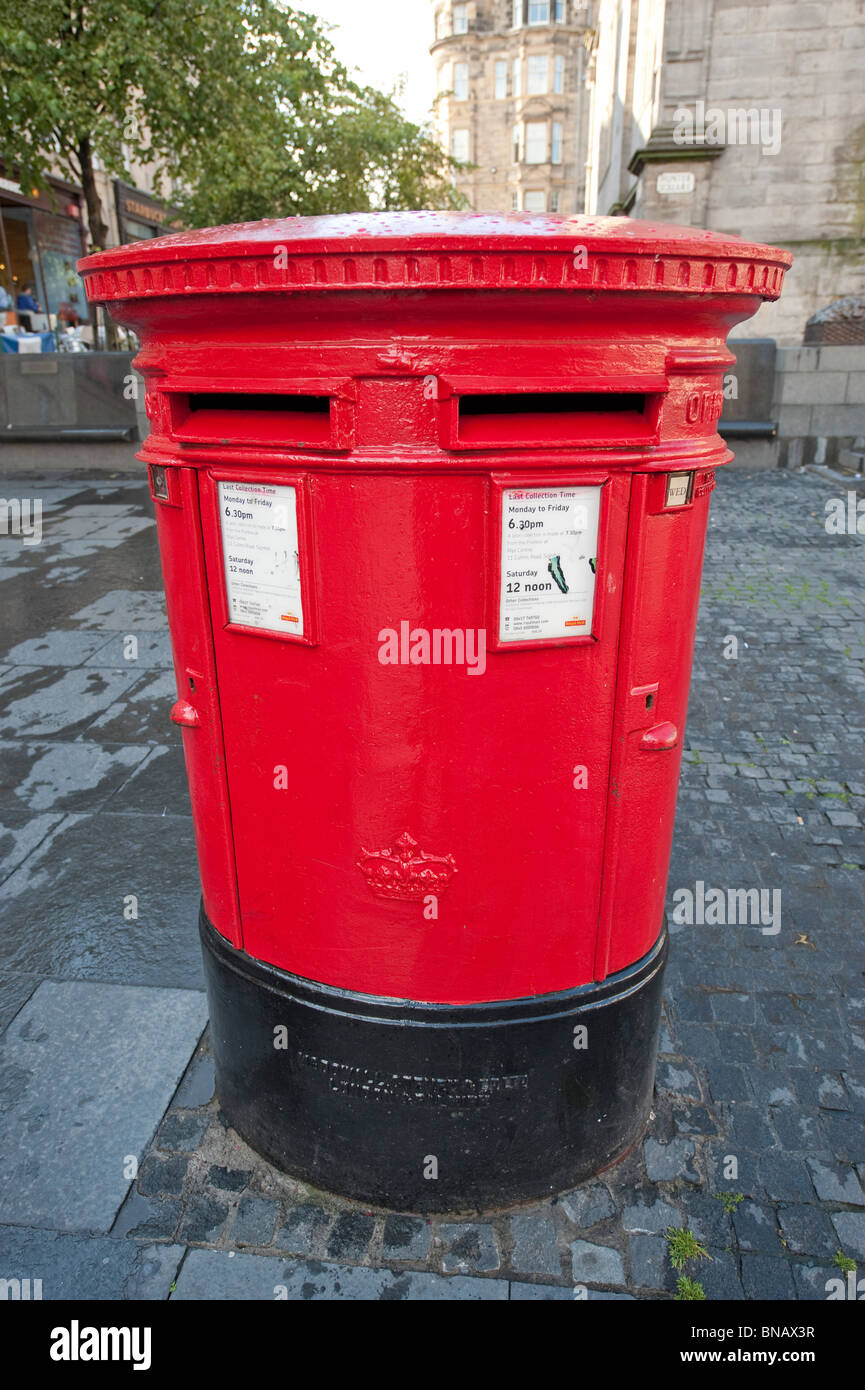 A red letter box Stock Photo Alamy