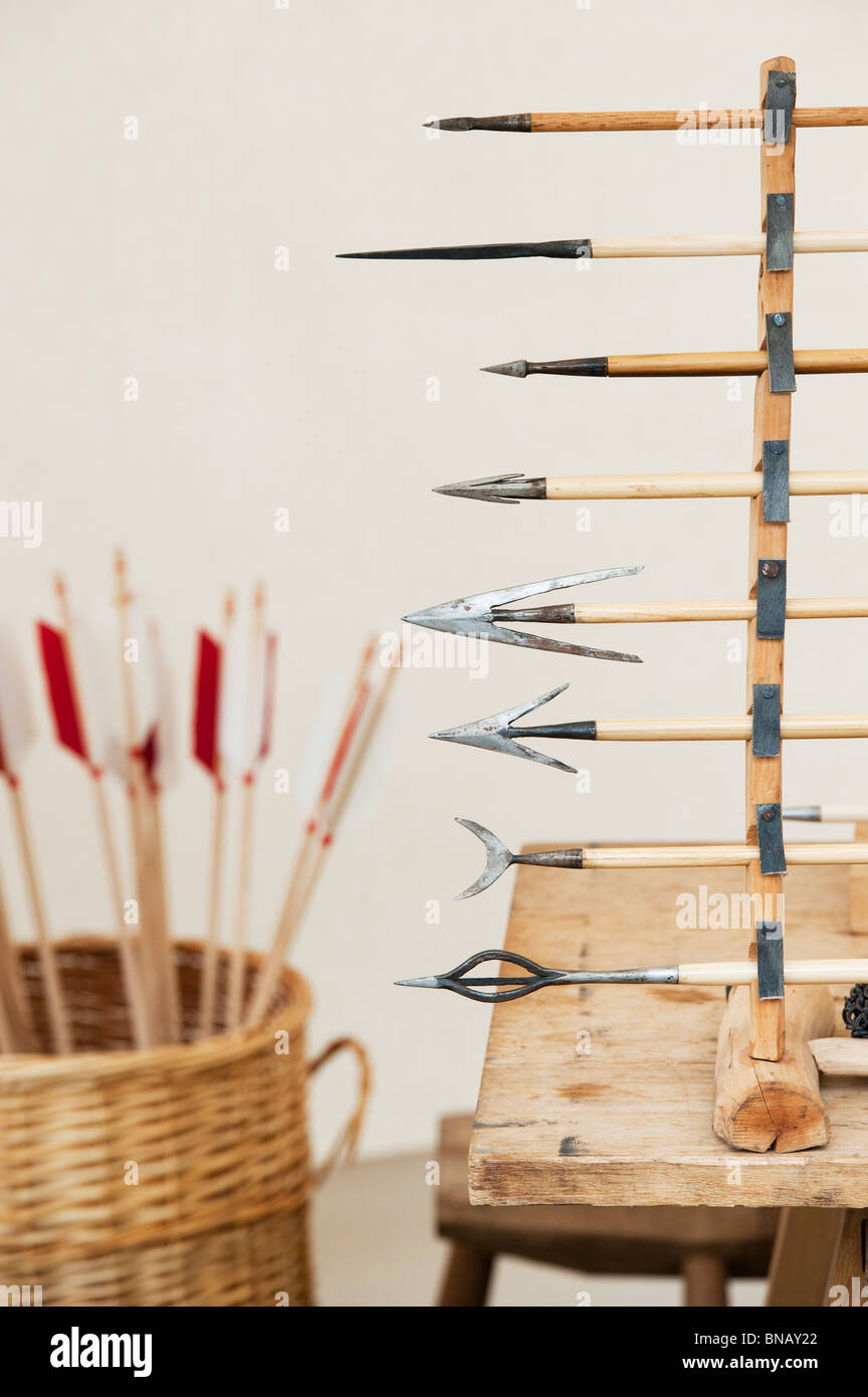 Medieval arrowheads and arrows made by a fletcher at Tewkesbury