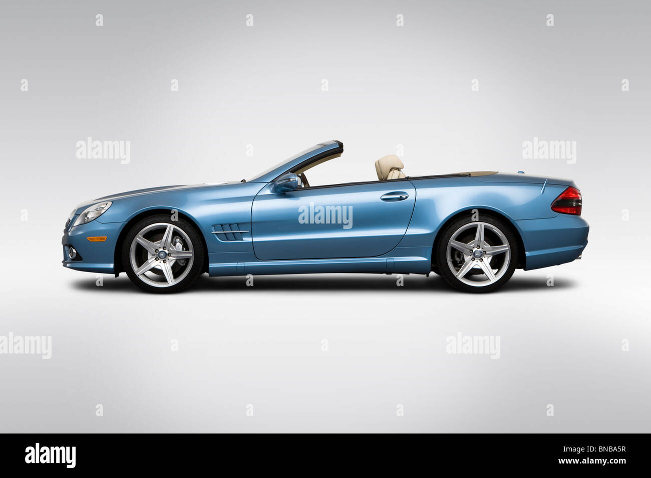 Mercedes-benz Sl-class Sl550 Roadster Stock Photo - Alamy