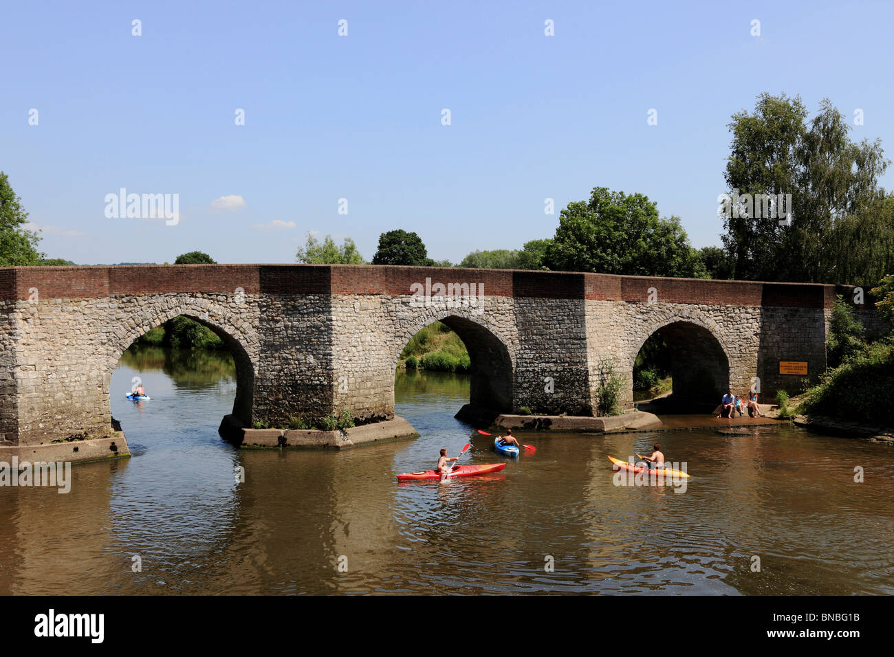 3287. Twyford Bridge and River Medway, Yalding, Kent, UK Stock Photo