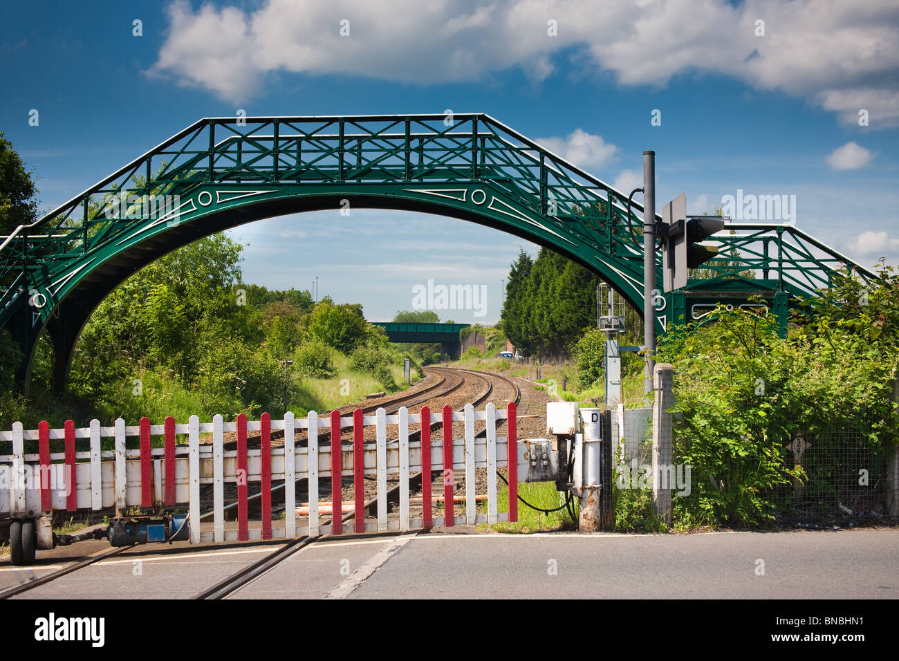 Level Crossing and footbridge on Station Road in Billingham Stock Photo