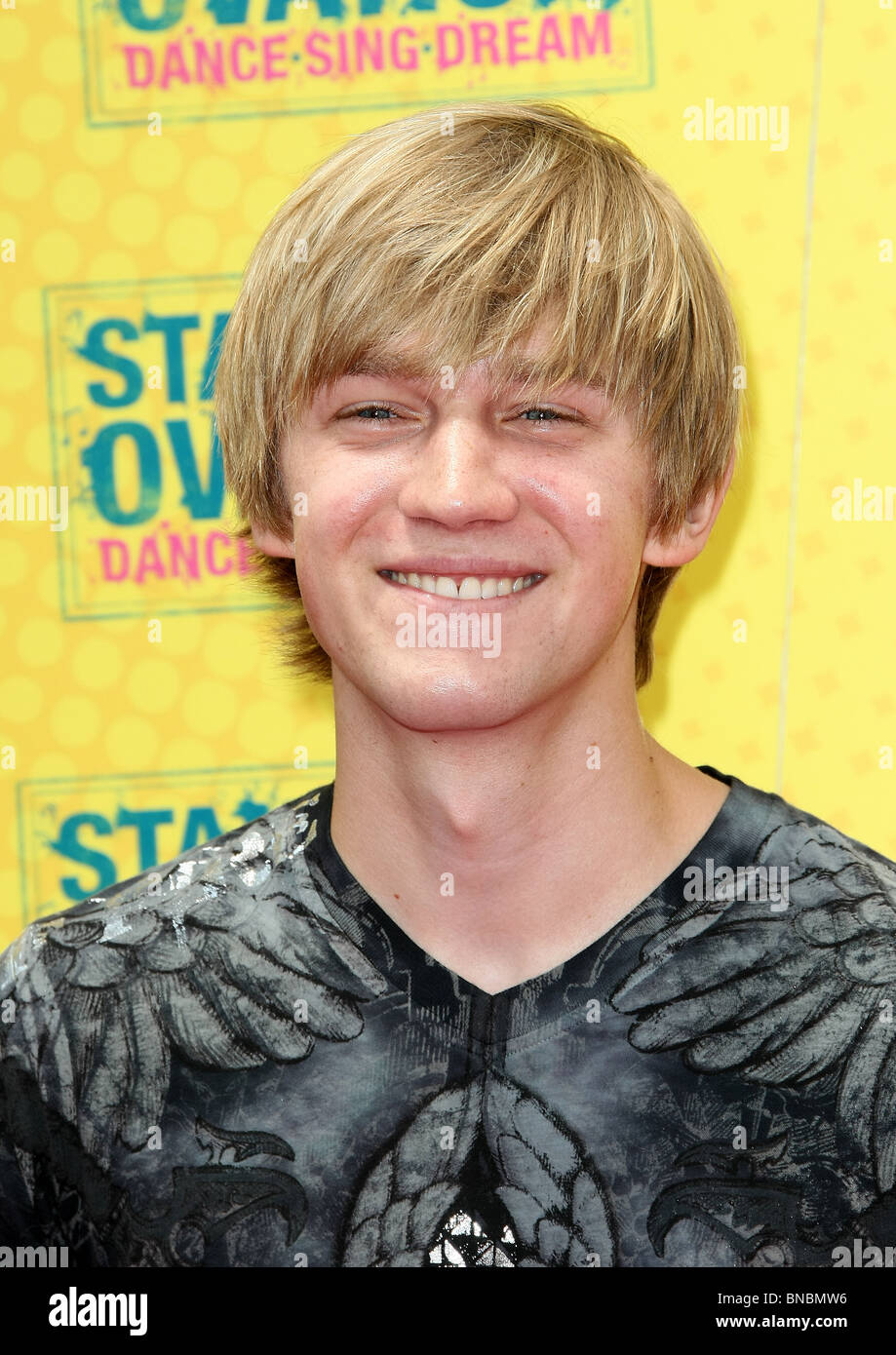 JASON DOLLEY STANDING OVATION LOS ANGELES PREMIERE BURBANK LOS ANGELES CA  10 July 2010 Stock Photo - Alamy