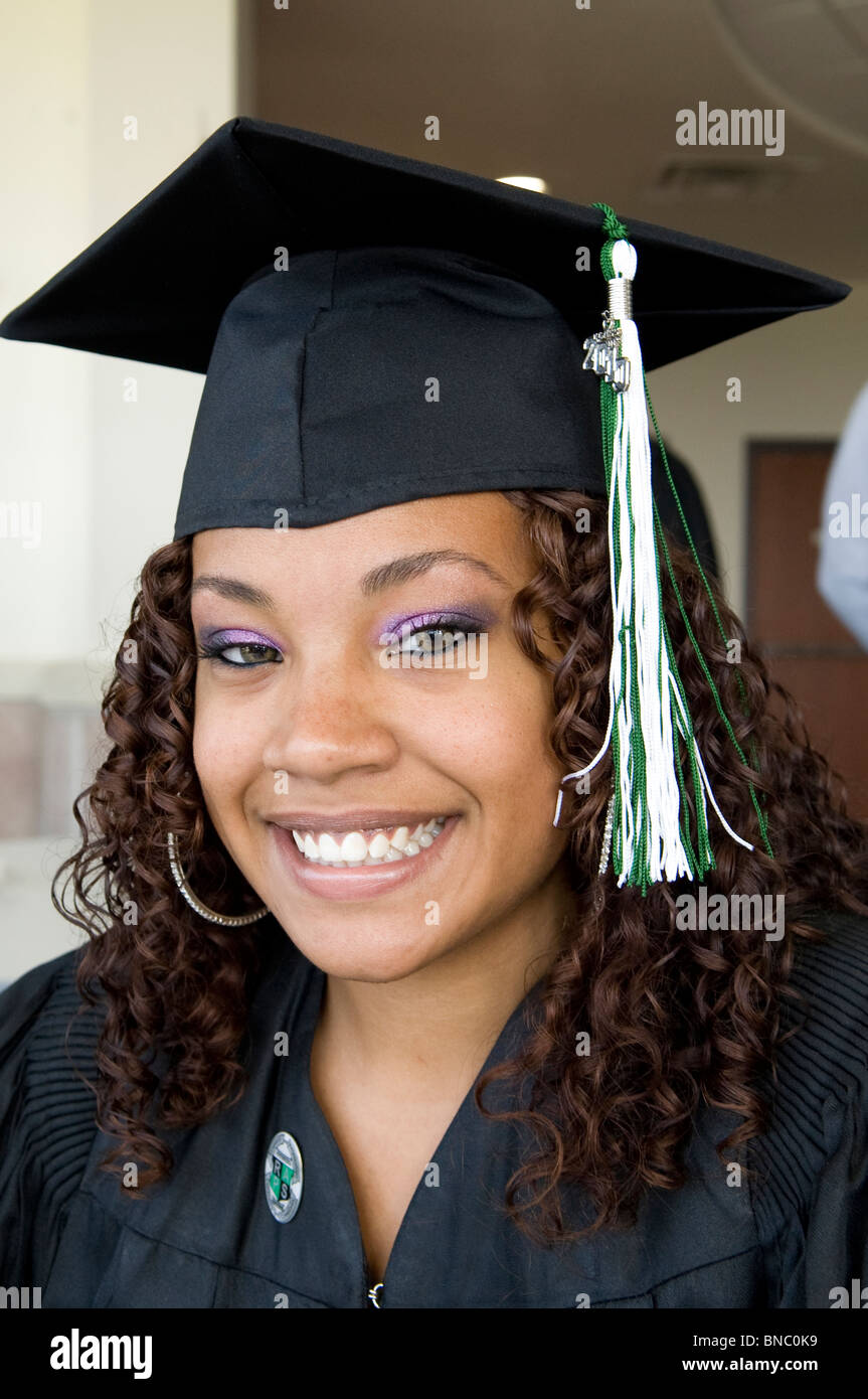 High school senior participates in commencement ceremony for Rapoport