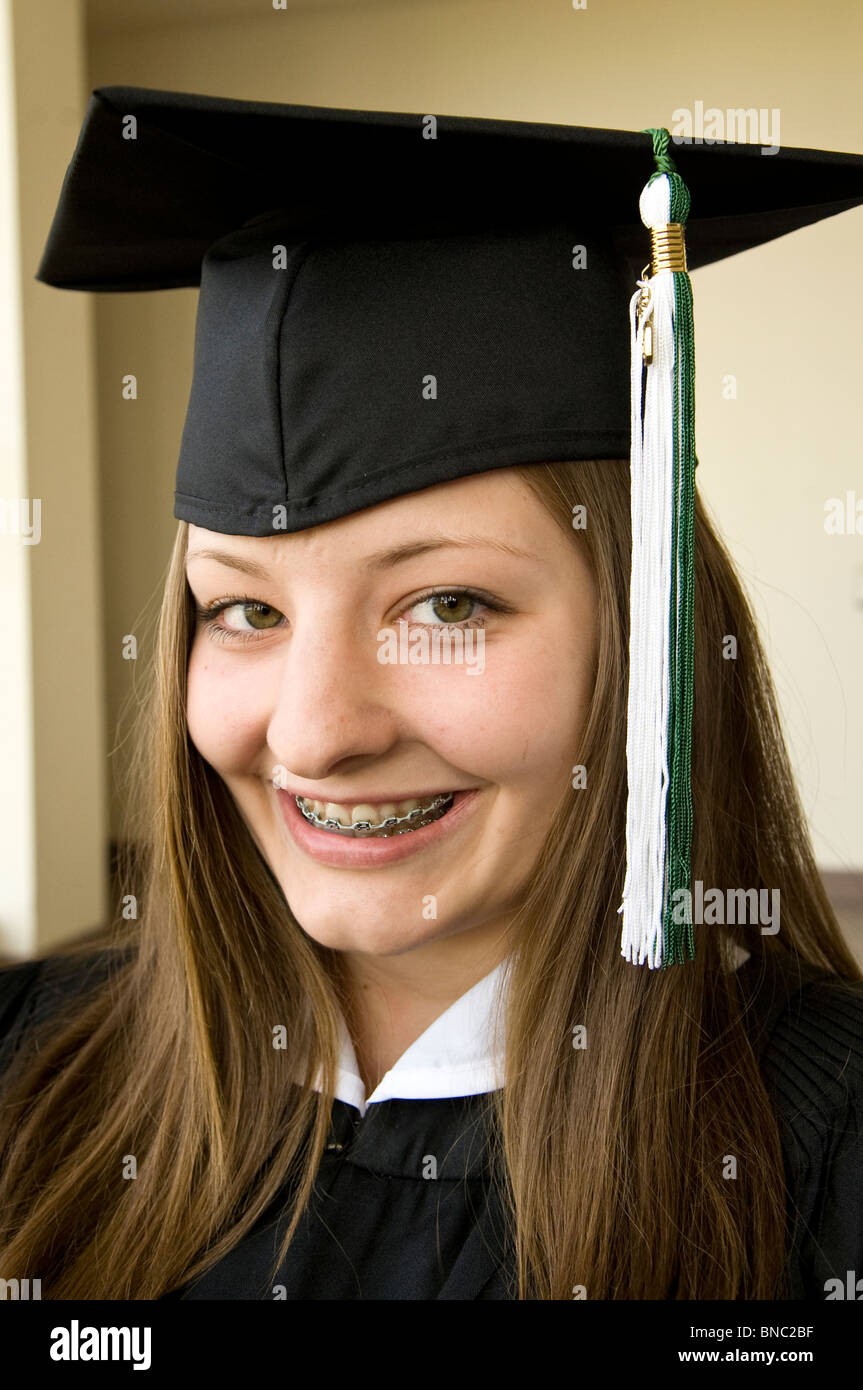 High school senior participates in commencement ceremony for Rapoport