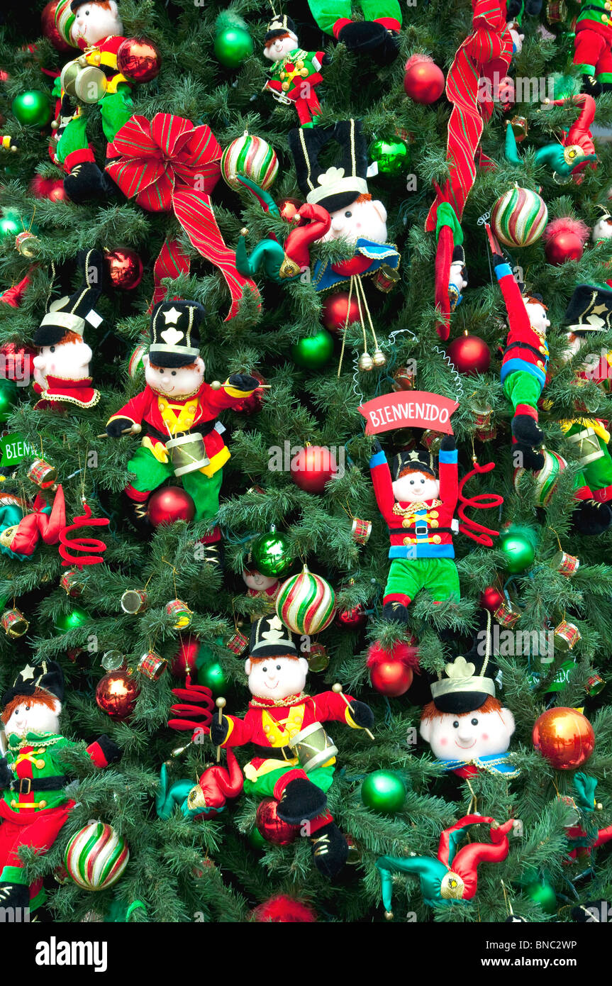 Christmas tree decorations at the Mall in Miraflores, Lima
