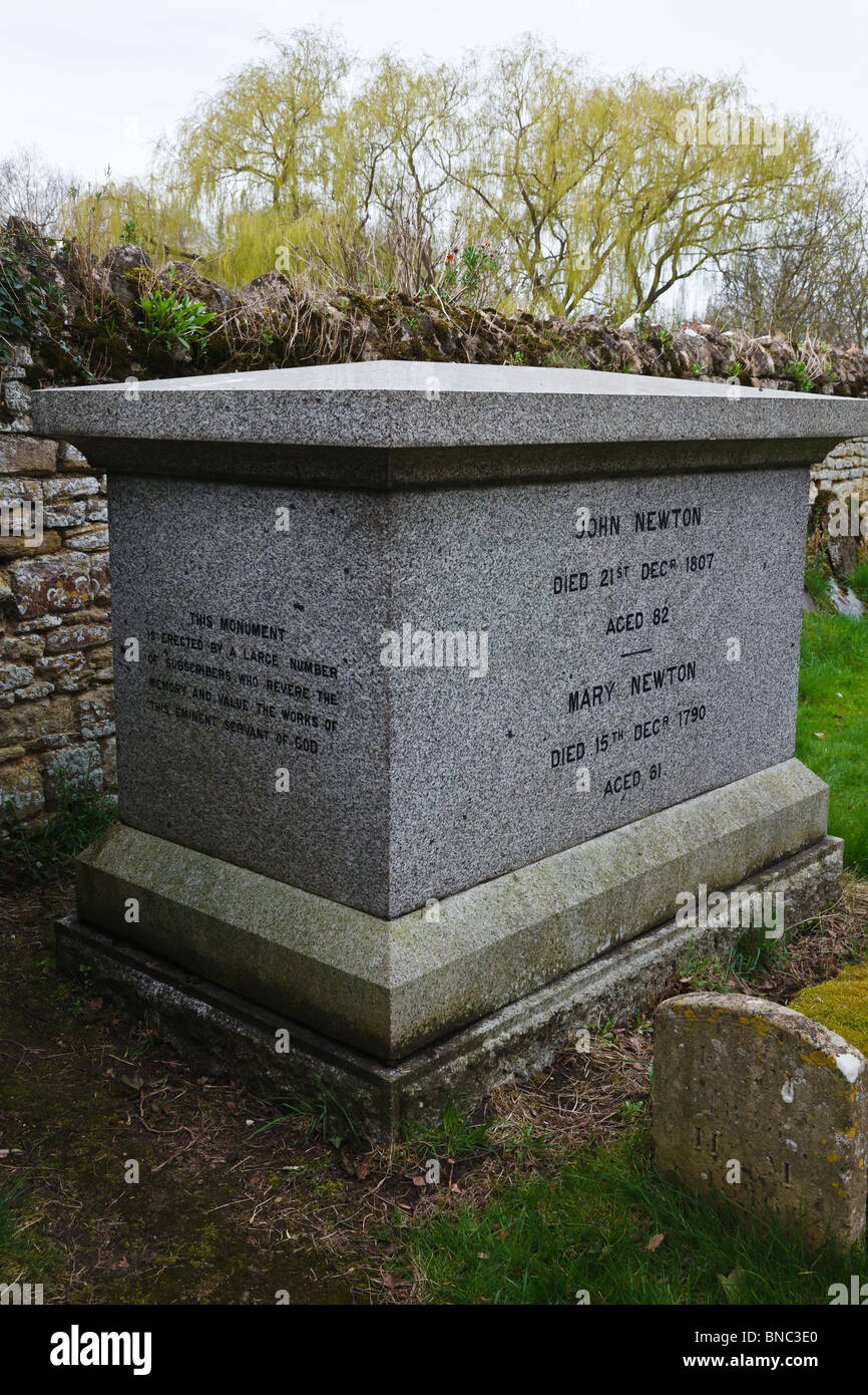 Grave of slave abolitionist John Newton, Church of St Peter and St Paul, Olney, Buckinghamshire, England Stock Photo