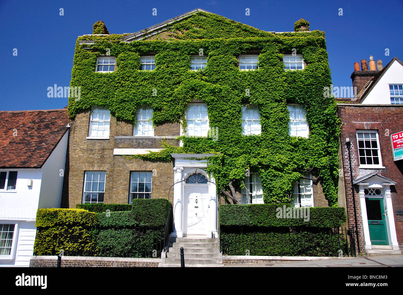 house frontage, Holywell Hill, St.Albans, Hertfordshire