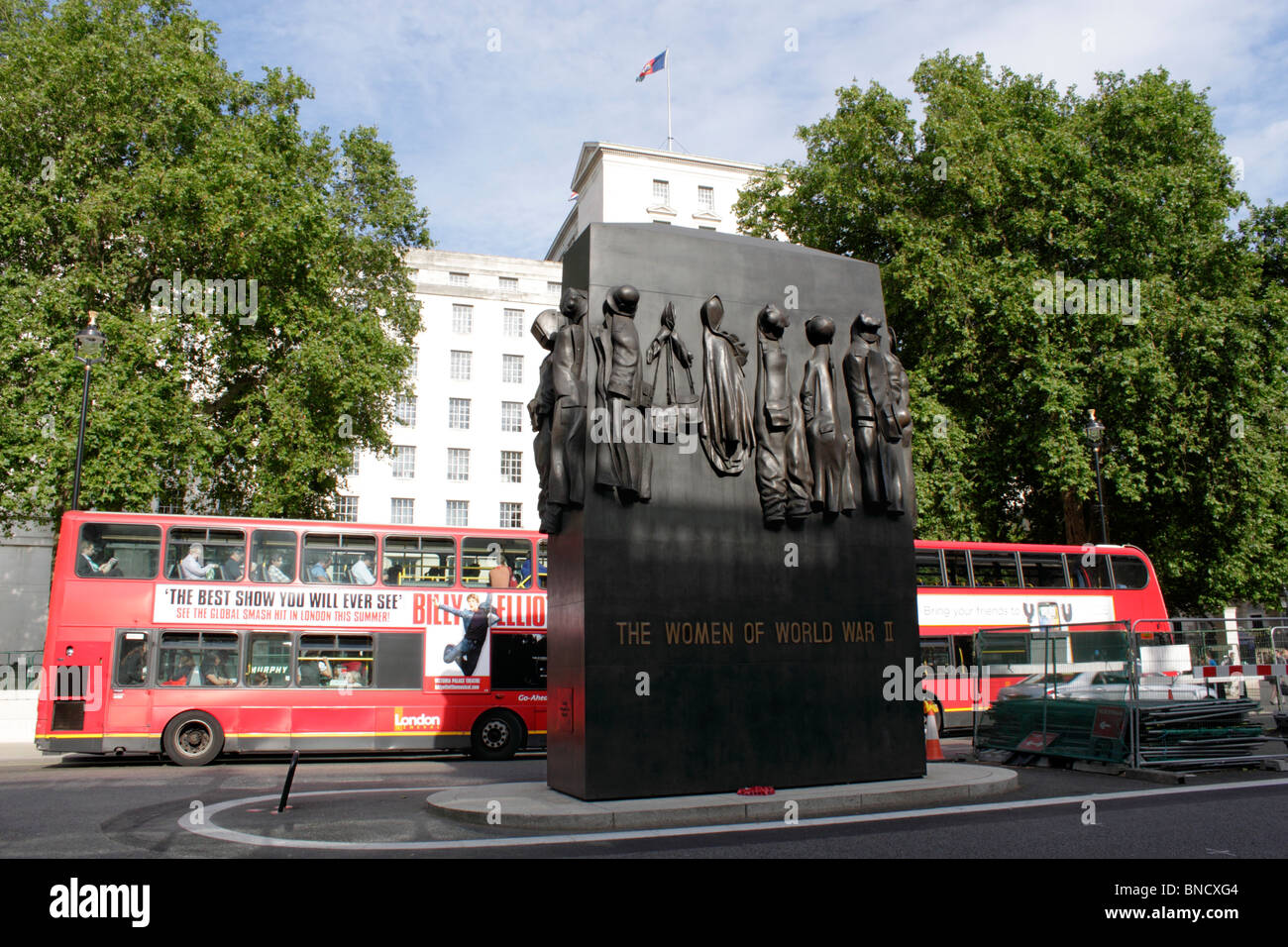The women of world war two monument hi-res stock photography and images ...