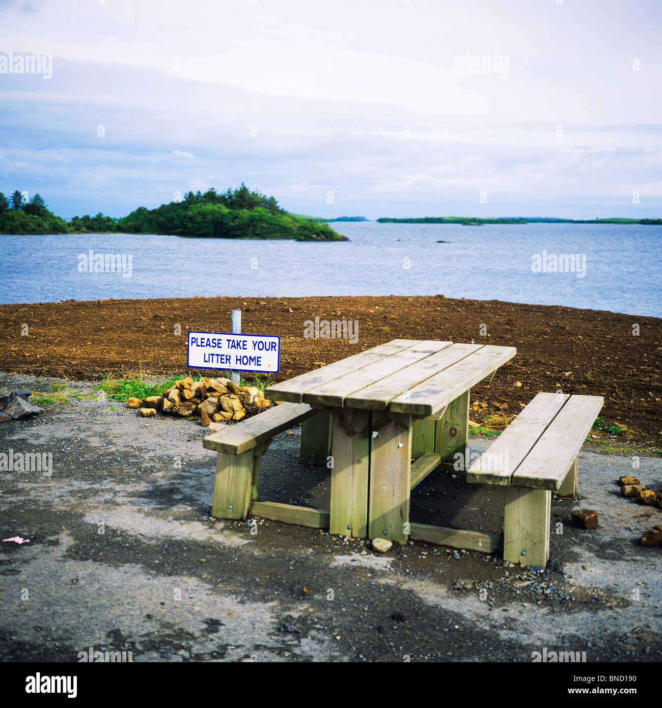 PICNIC PLACE WITH A TAKE YOUR LITTER HOME SIGN BY LOUGH CORRIB LAKE CONNEMARA COUNTY GALWAY IRELAND EUROPE Stock Photo