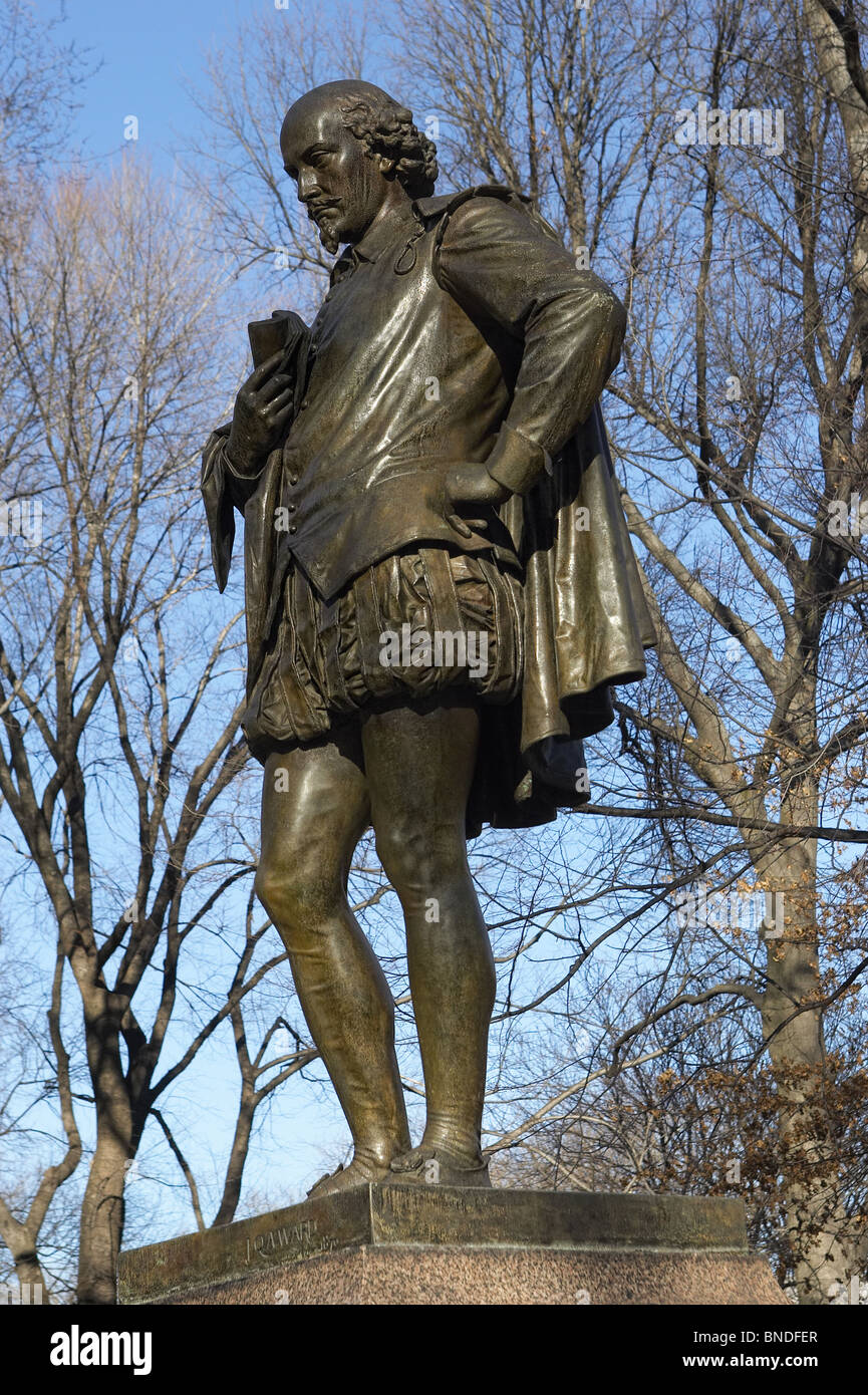 Bronze Statue of William Shakespeare in on Literary Walk in New York City's Central Park Stock Photo