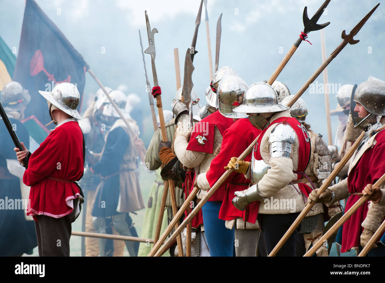 Yorkist pikemen on the battlefield at the re-enactment of the battle of Tewkesbury. Medieval festival 2010 Stock Photo