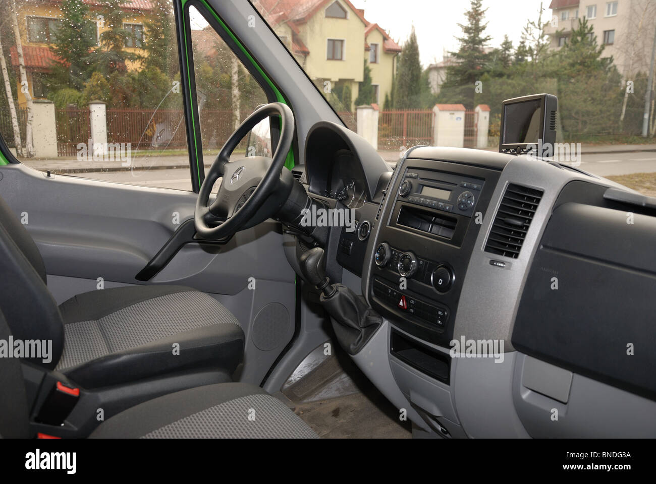 Mercedes Benz Sprinter 260 CDI Van green L3H2 German MCV Van