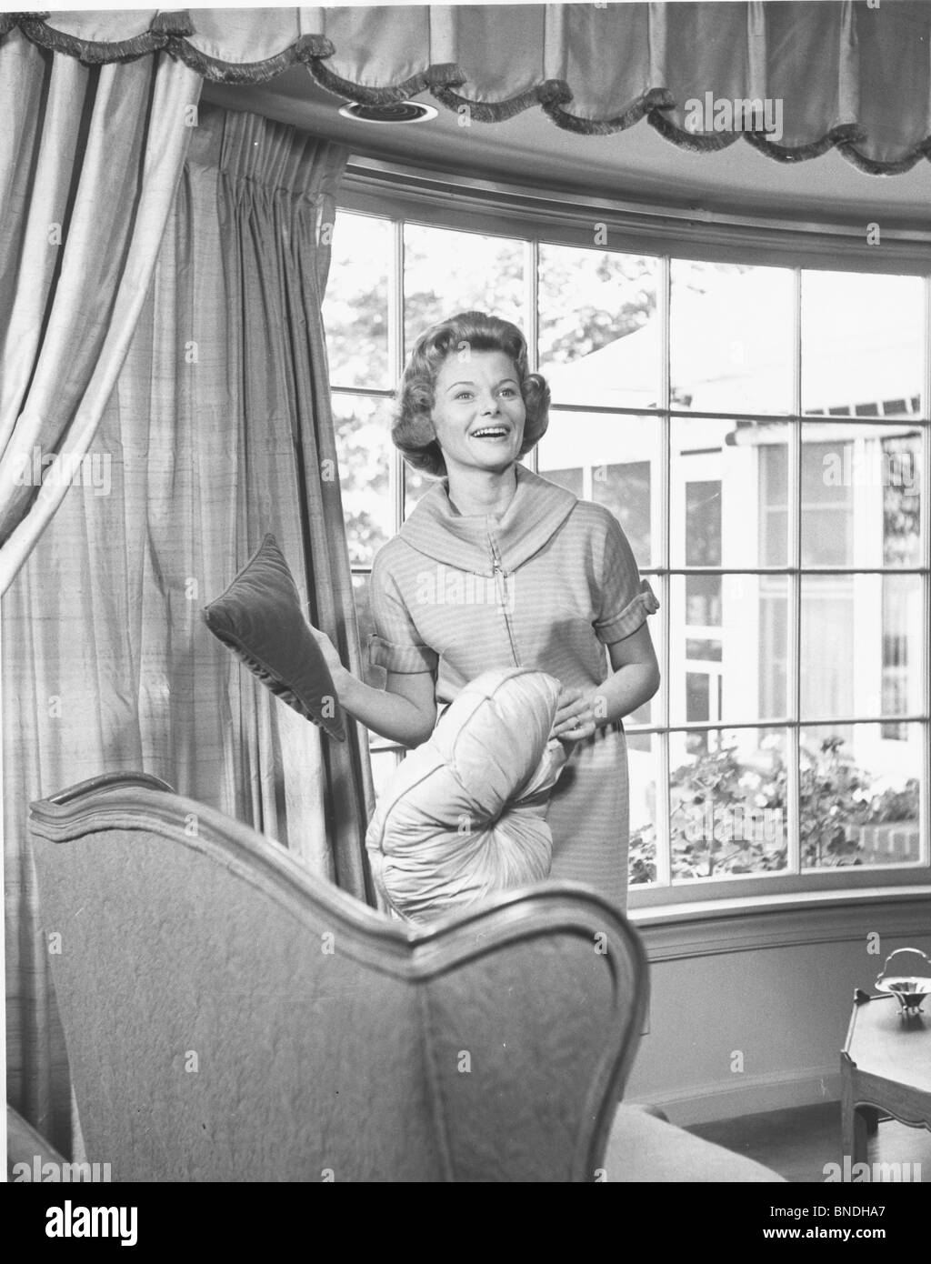 With cushions Black and White Stock Photos & Images Alamy