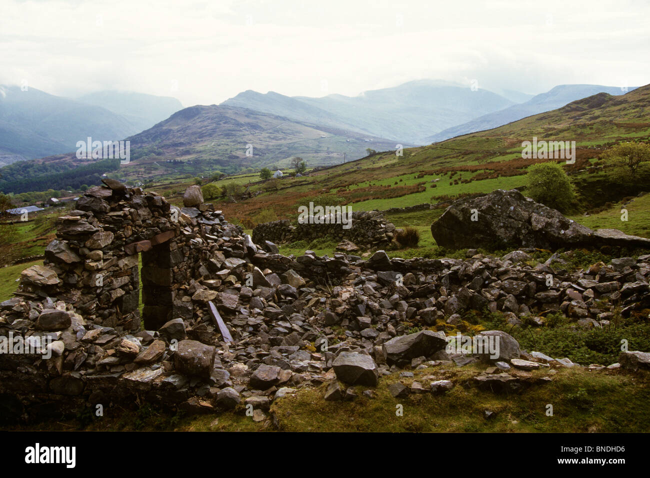 UK, Wales, Snowdonia, Llanberis, abandoned farm on Mt. Snowdon Stock ...