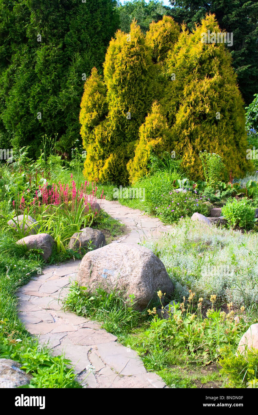 Alpine garden Stock Photo - Alamy