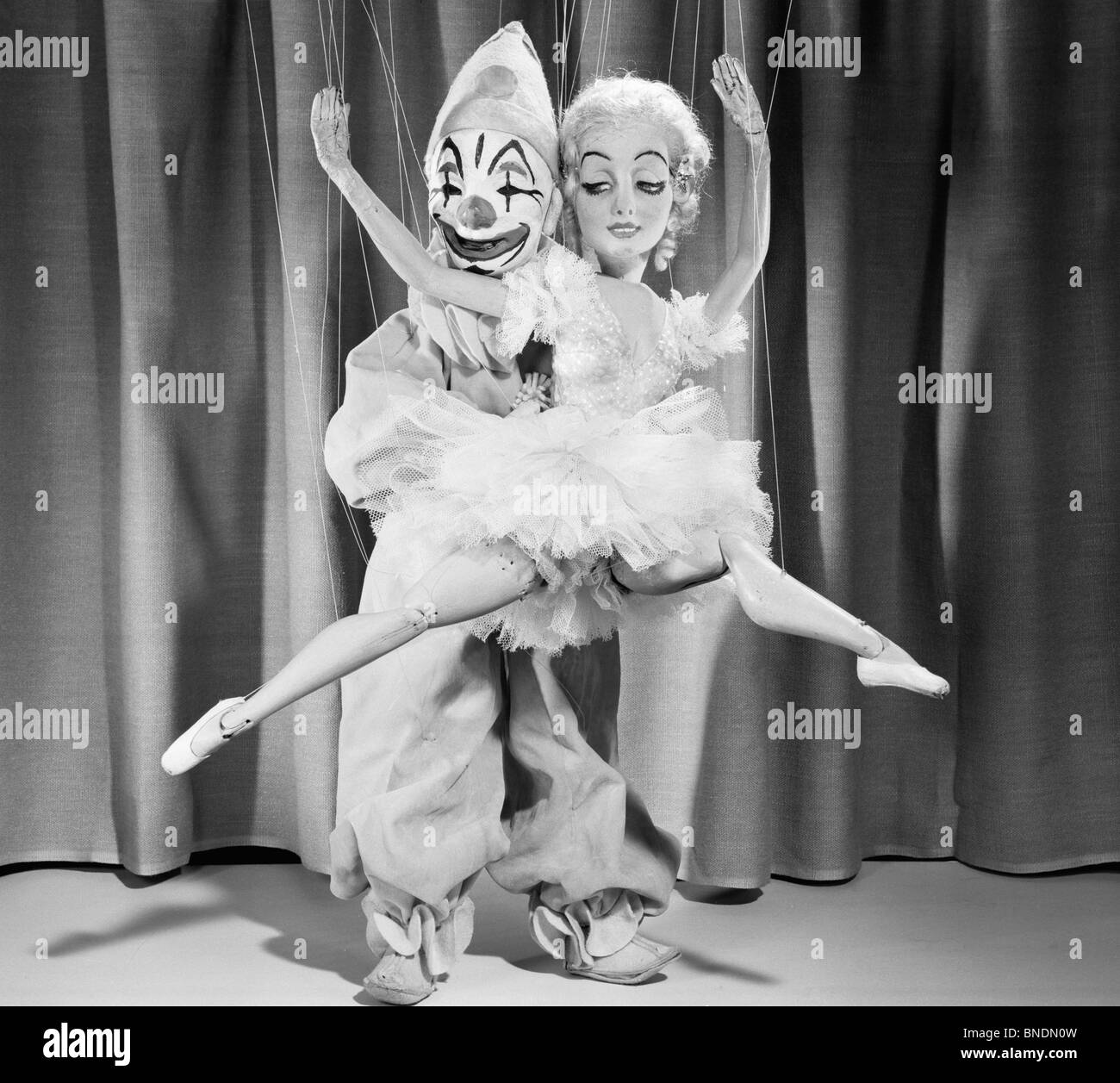 Marionettes hi-res stock photography and images - Alamy