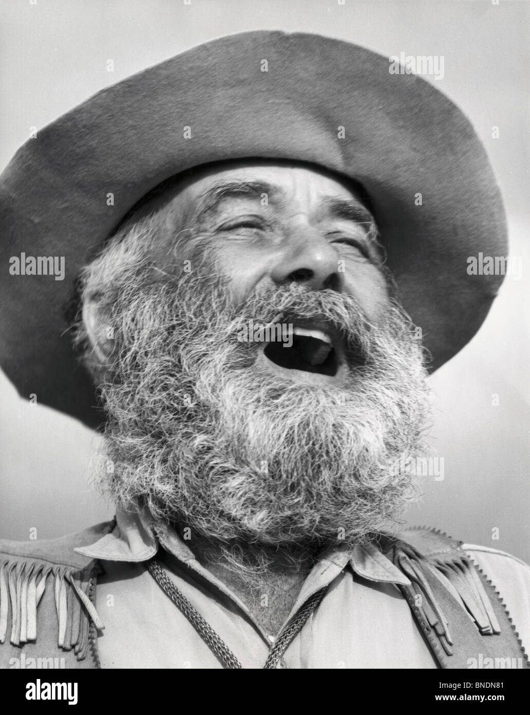 Old man laughing black and white hi-res stock photography and images ...