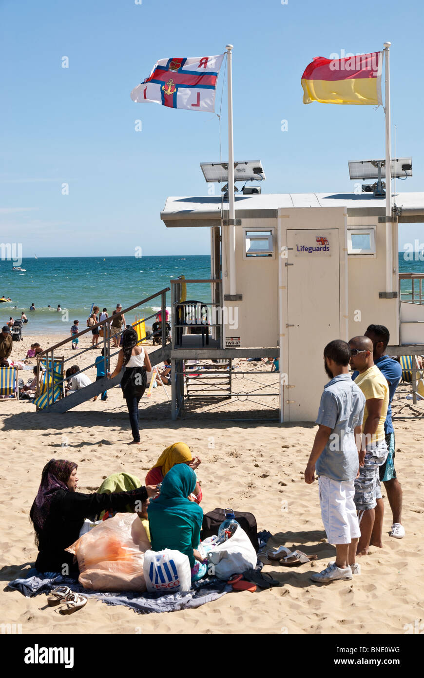 Asian family at the beach hi-res stock photography and images - Alamy