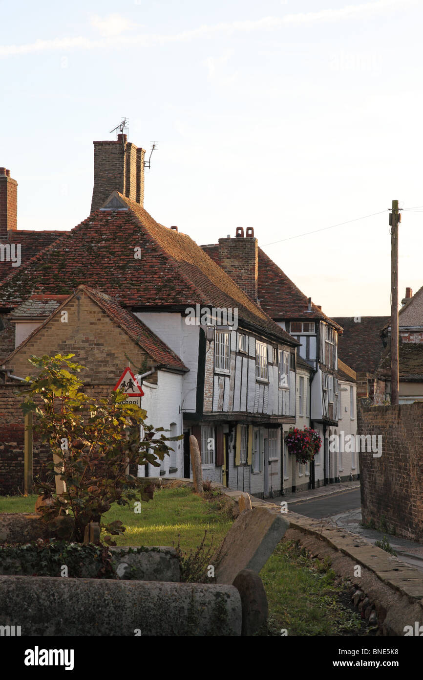 Row Of Cottages In Small English Town Stock Photo 30429932 Alamy