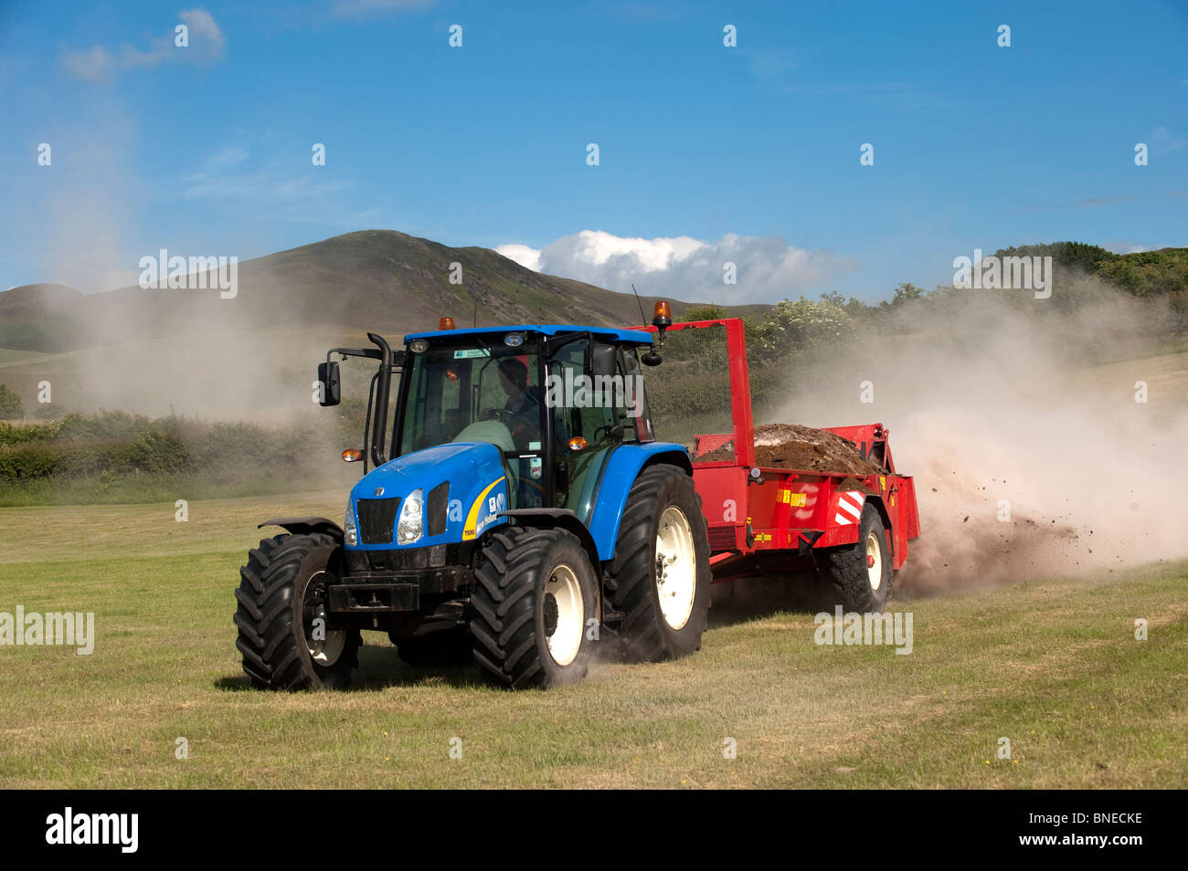 Muck spreading spread spreader hires stock photography and images Alamy