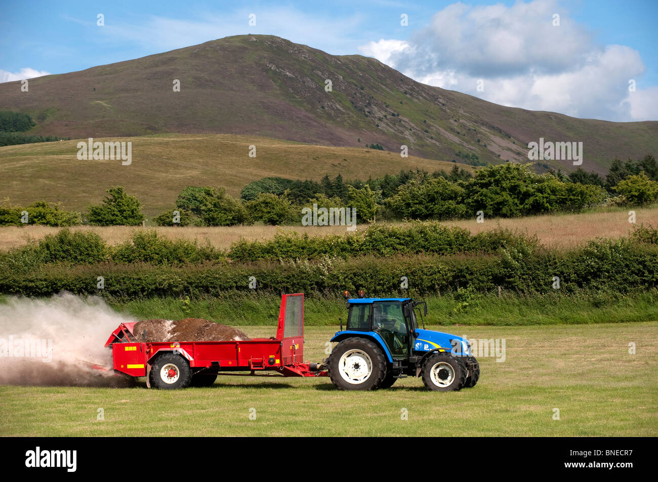 Muck spreading spread spreader hires stock photography and images Alamy