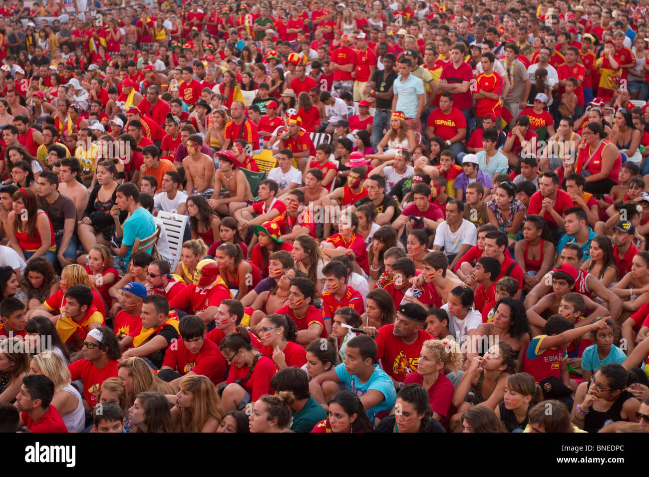 Spanish soccer fans cheering Stock Photo Alamy