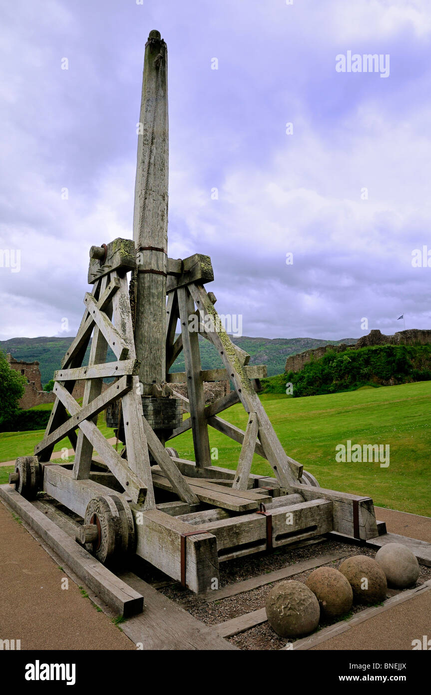 A trebuchet (a medieval catapult) on display on the grounds of Urquhart Castle by Loch Ness Stock Photo