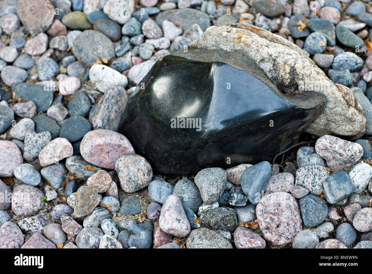 Reflect stone hi-res stock photography and images - Alamy