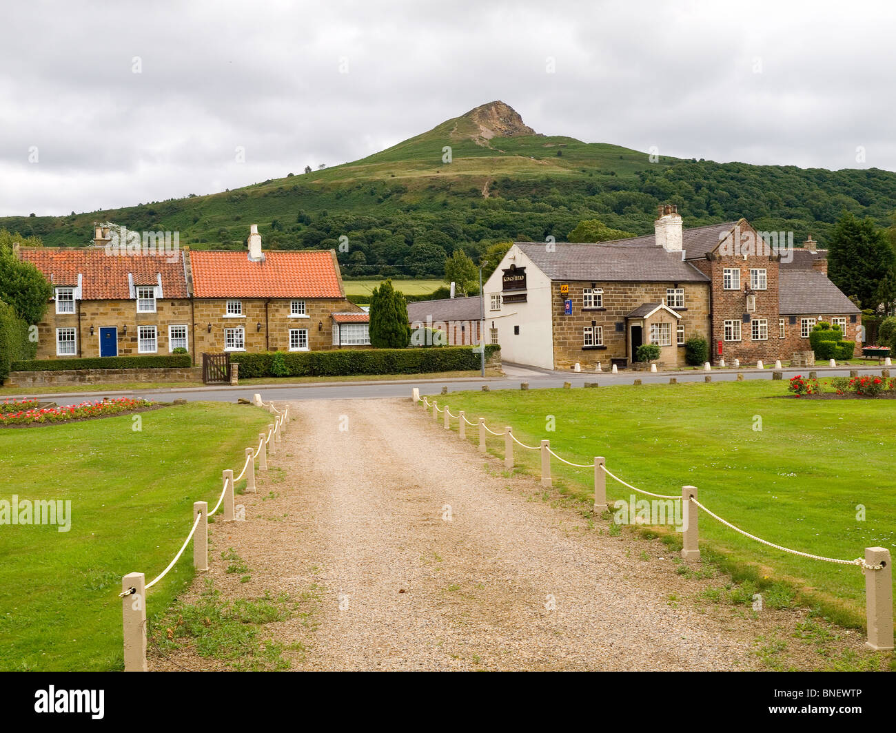Cottages and the Kings Head Hotel at Newton under Roseberry Cleveland UK Stock Photo