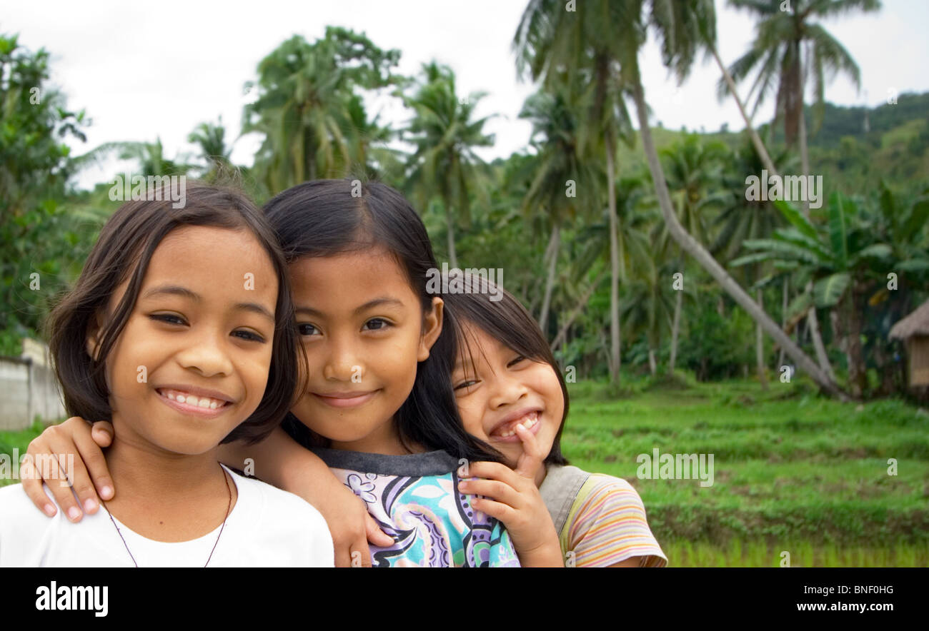 Kids smiling filipino philipino hires stock photography and images Alamy