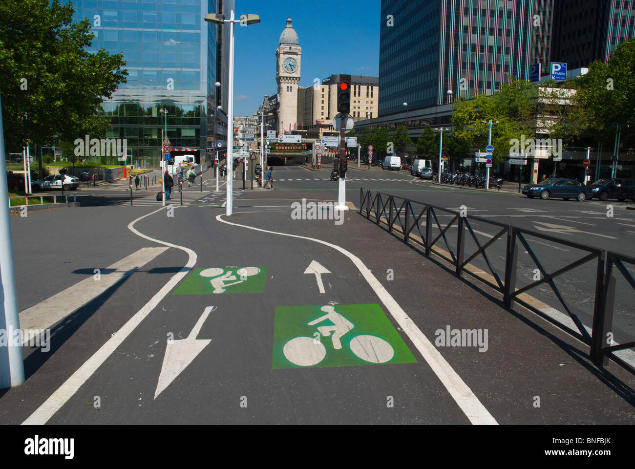 Bicycle lanes hires stock photography and images Alamy
