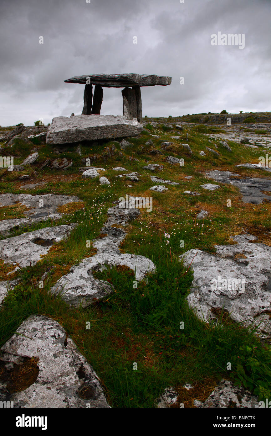 Poulnabrone Dolmen,The Burren, Co Clare, West coast of Ireland,ROI,Eire. Stock Photo