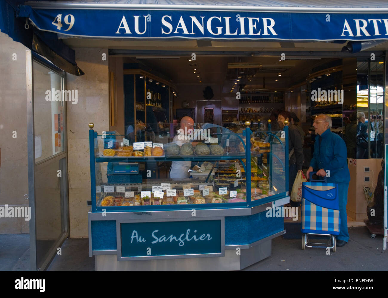Boulangerie bakery shop Rue Saint Antoine Le Marais district Paris