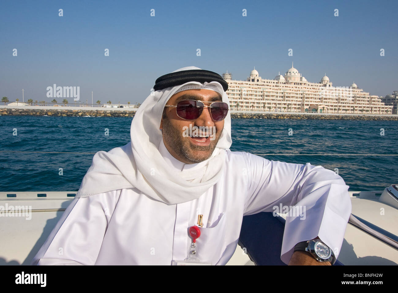 Halloween Middle East Dubai Prince Cosplay Costume For Adult Men Muslim Robe  Thobe Saudi Arab Long Sleeve Robe With Scarf | Lazada PH