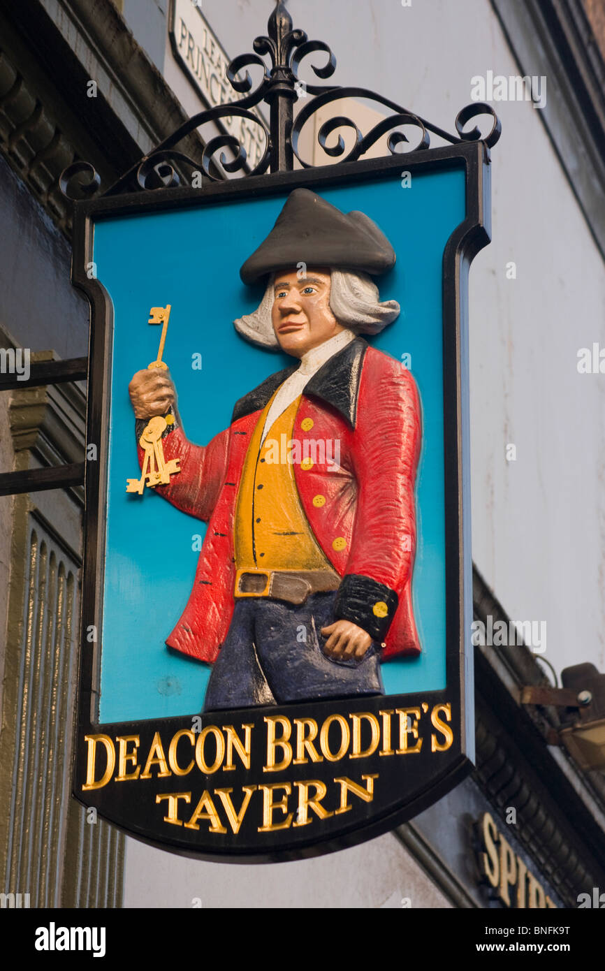 Pub Sign, Deacon Brodie's Tavern, Edinburgh Stock Photo
