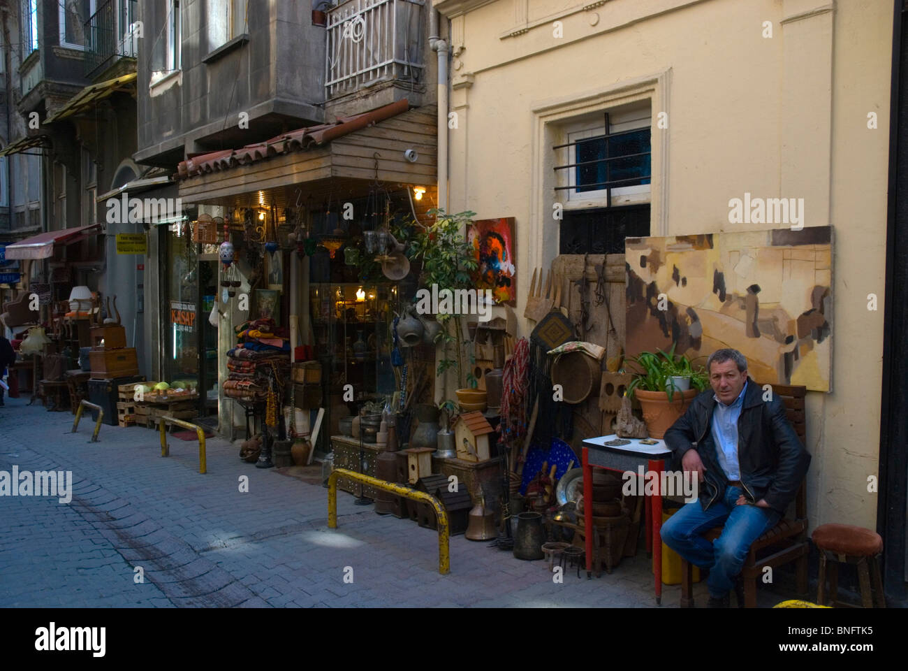 Antique shop in istanbul turkey hires stock photography and images Alamy