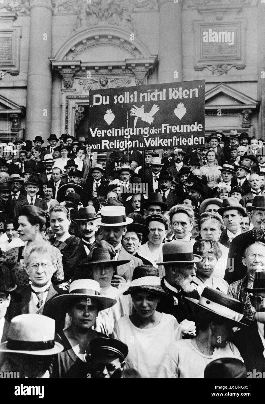 German Pacifists Demonstration of the Association of Friends of Religion and Peace Among Nations Sign reads: Thou Shalt Not Stock Photo