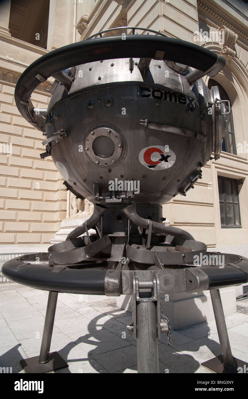 Diving bell Stock Photo Alamy