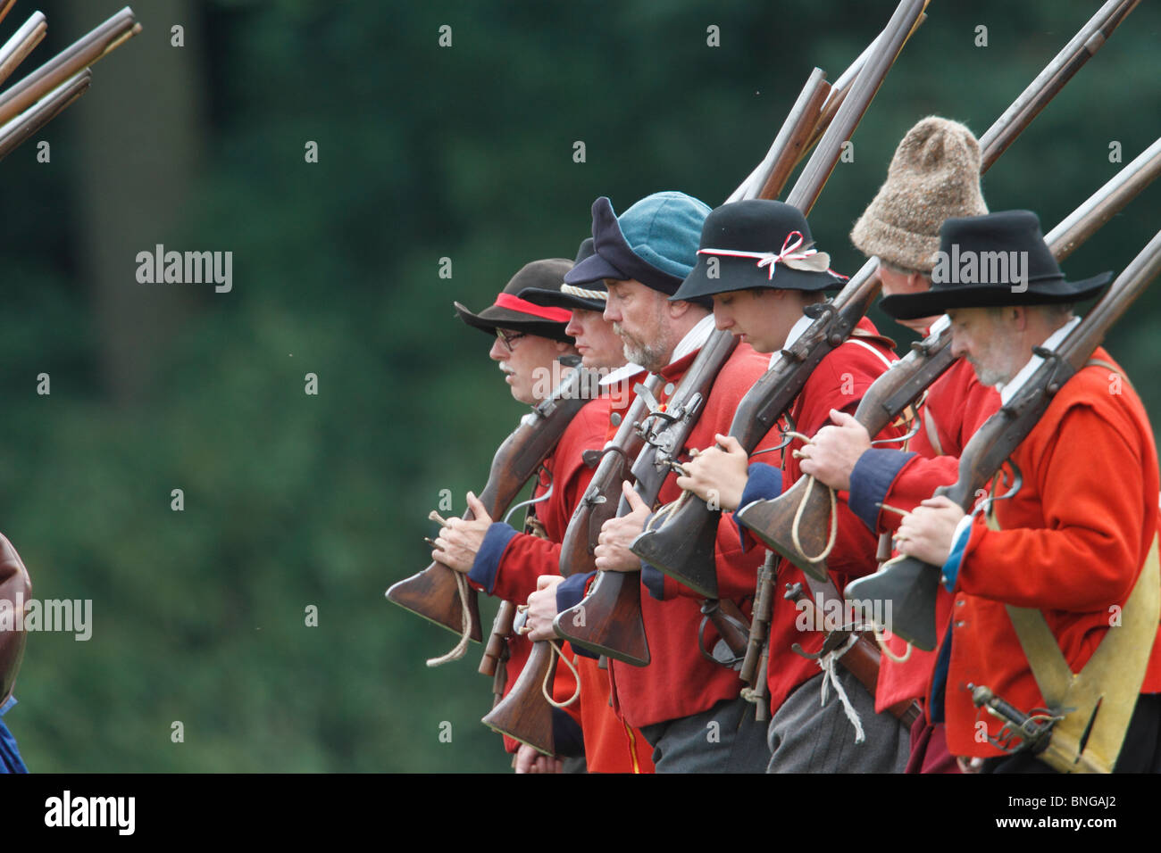 The first redcoats. The red coat official adoption dates from February  1645, when the Parliament of England passed the New Model Stock Photo -  Alamy