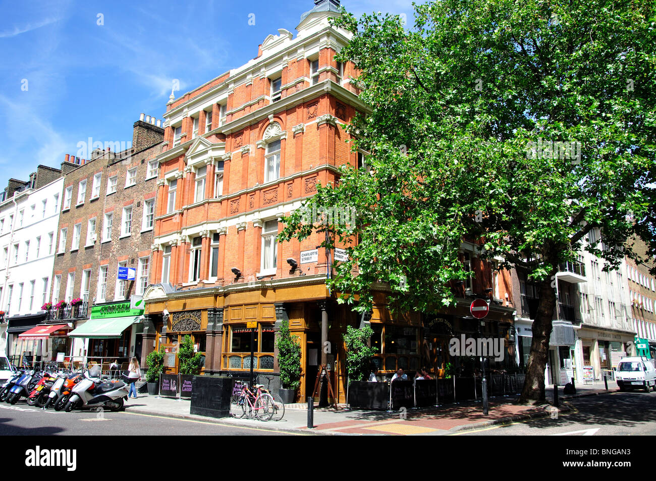 The Fitzroy Tavern, Charlotte Street, Fitzrovia, City of Westminster, Greater London, England, United Kingdom Stock Photo