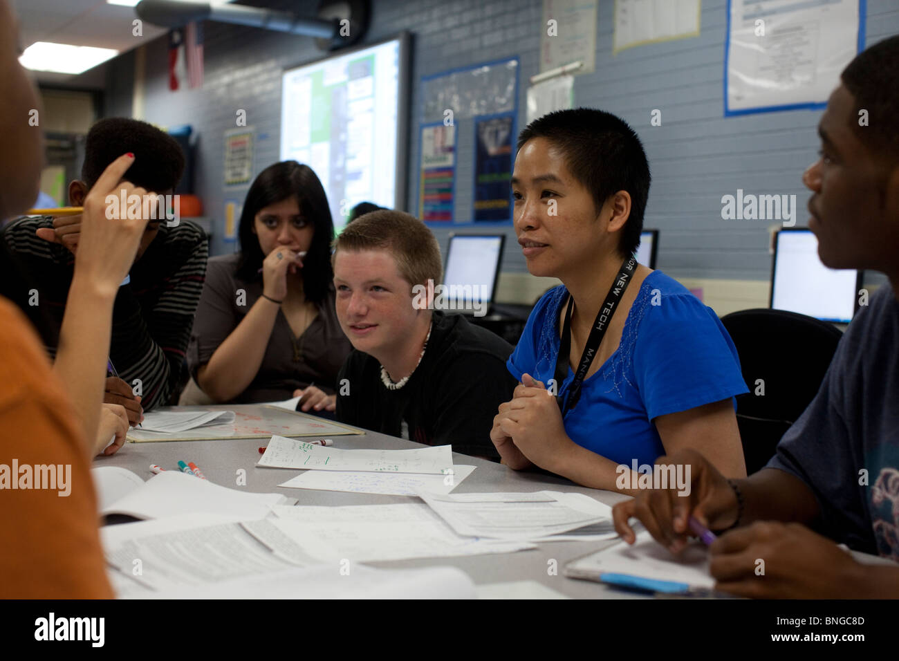 students-in-physics-class-at-manor-new-tech-high-school-in-manor-texas