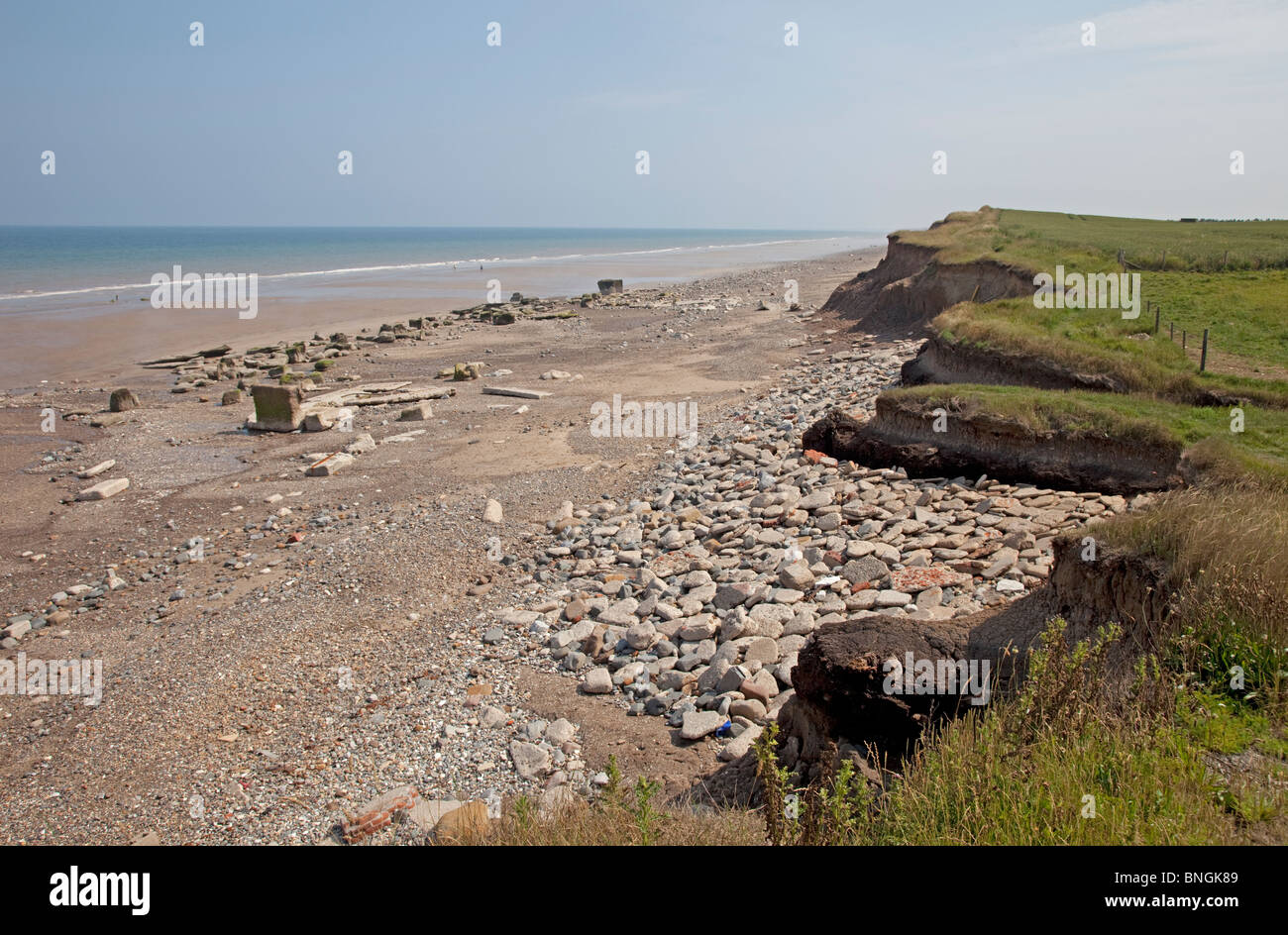 Skipsea coastal erosion hi-res stock photography and images - Alamy