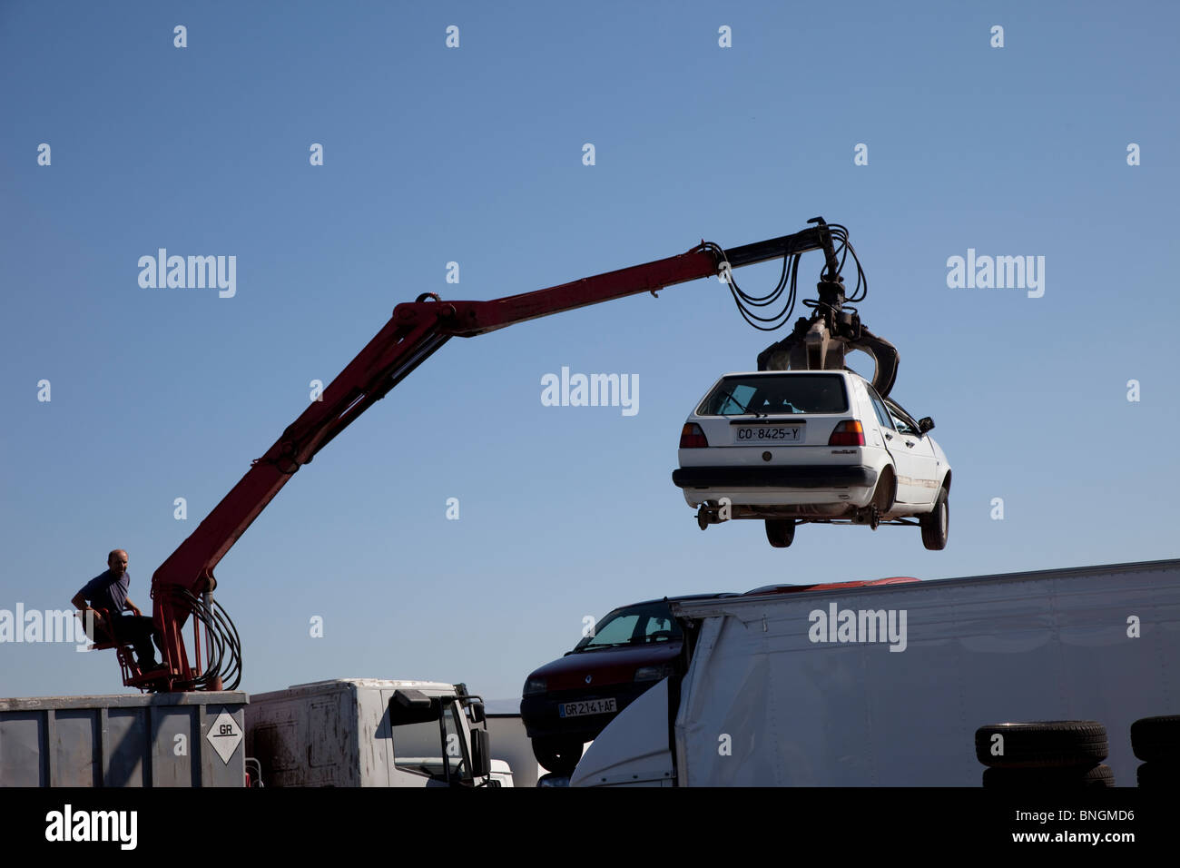 Car recycling hi-res stock photography and images - Alamy