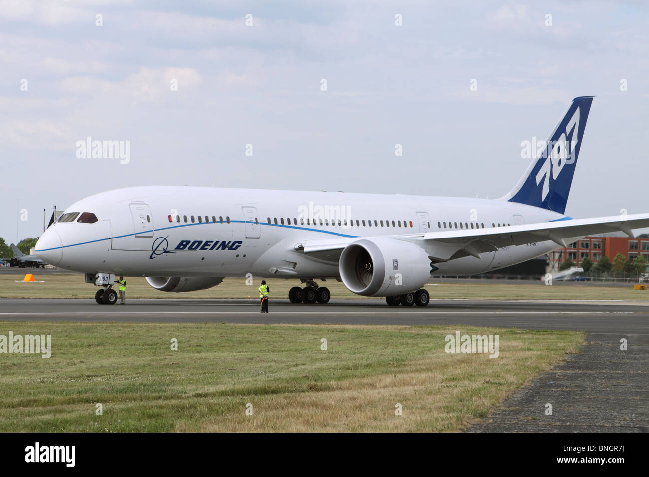 Boeing 787 Dreamliner prototype airliner aircraft at Farnborough Air Show July 2010 Stock Photo