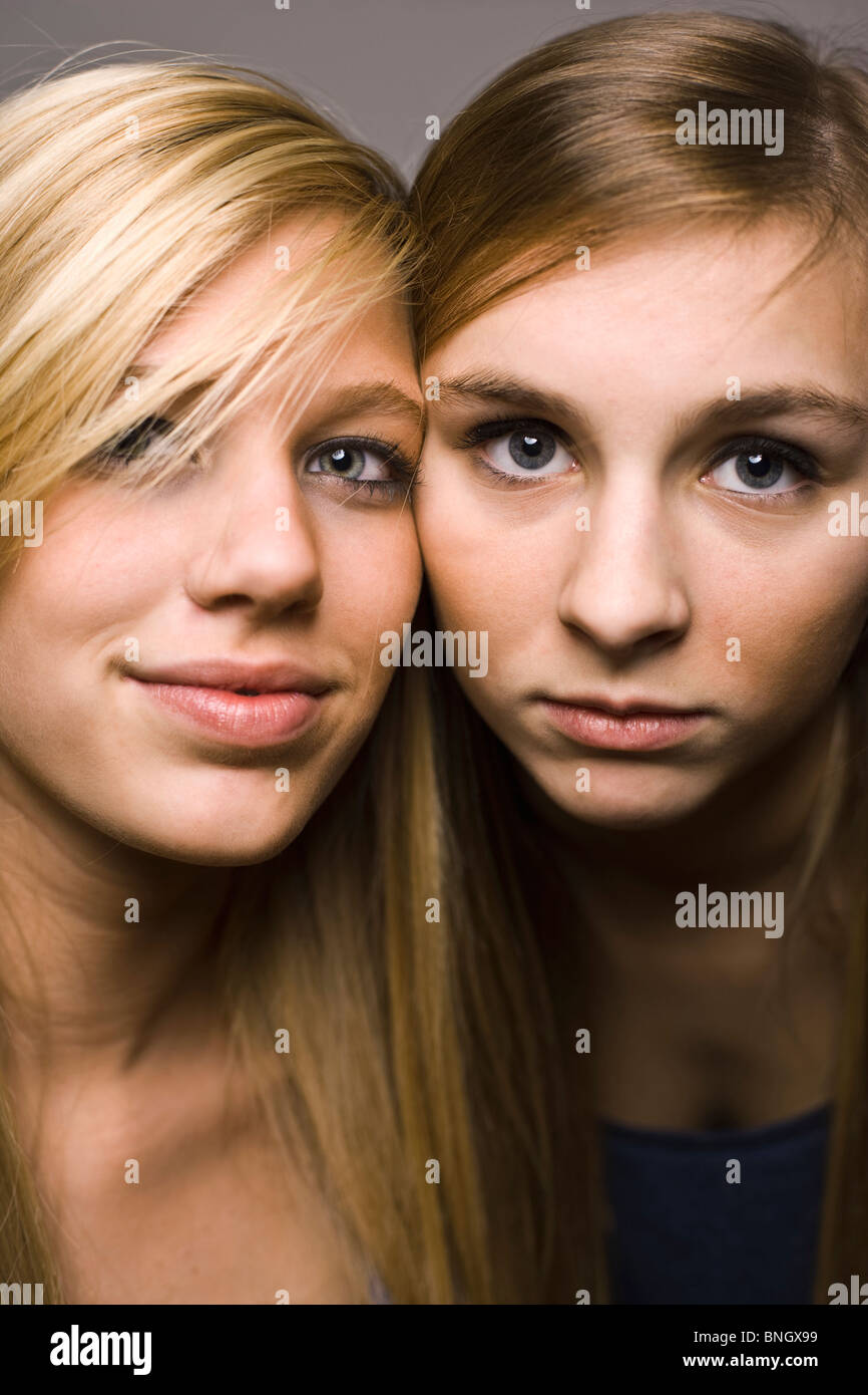 Portrait of two teenage girls Stock Photo - Alamy