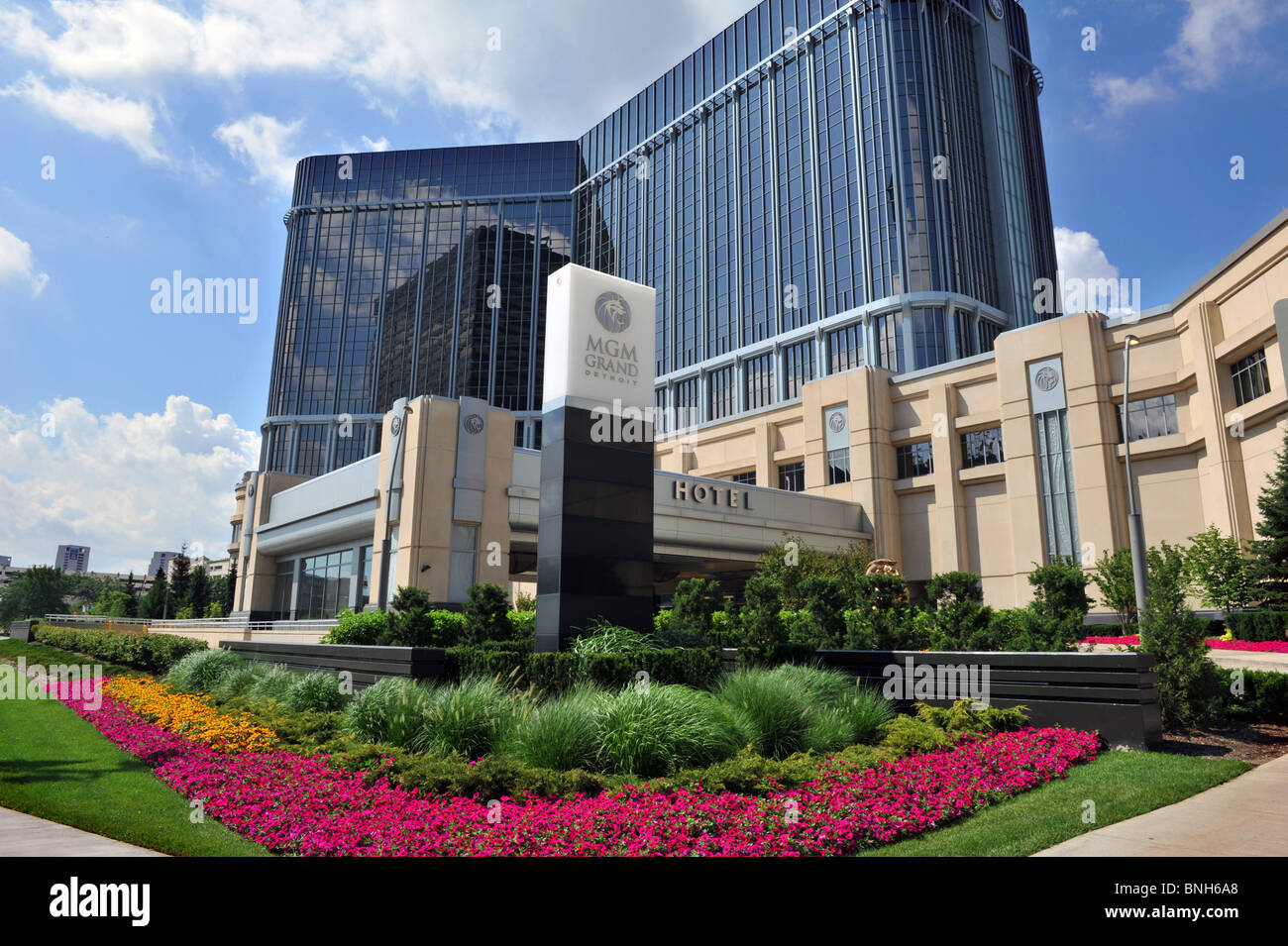 Mgm casino detroit michigan phone number customer service Mgm casino detroit michigan phone number customer service
