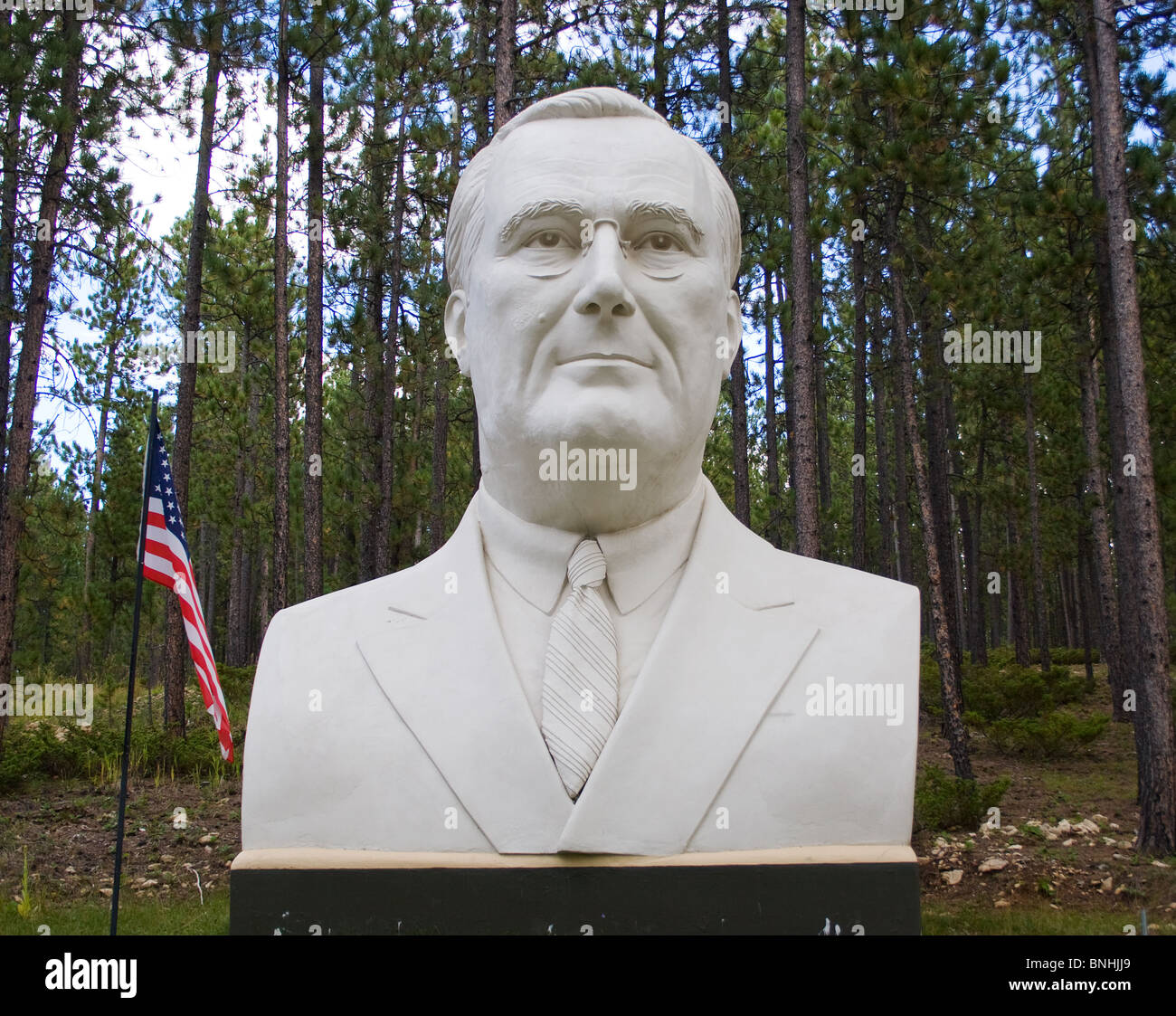 Franklin D. Roosevelt bust by sculptor David Adickes at Presidents Park