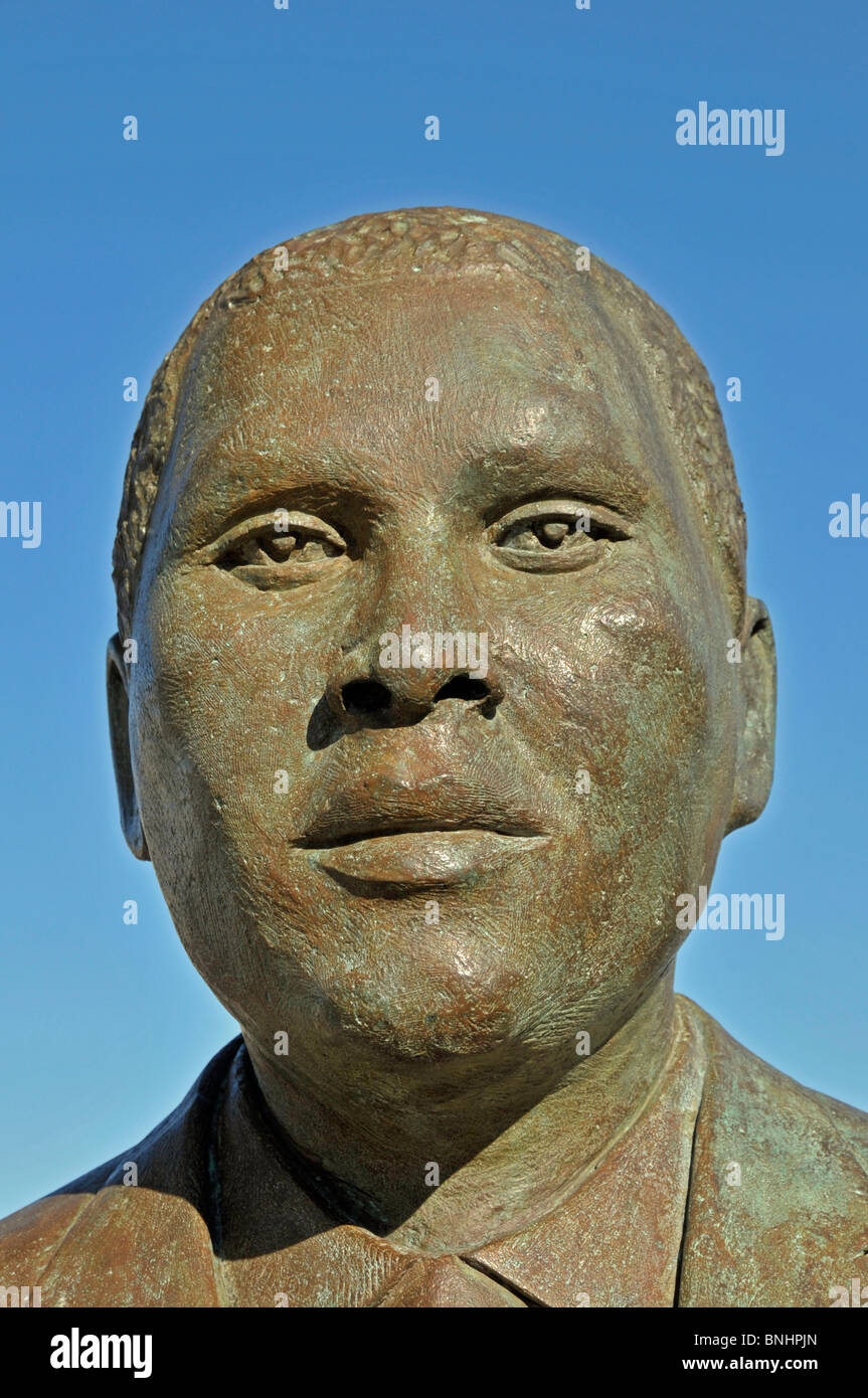 Africa Cape Town Capetown Capetown South Africa memorial Albert Luthuli Waterfront bronze sculpture statue Stock Photo