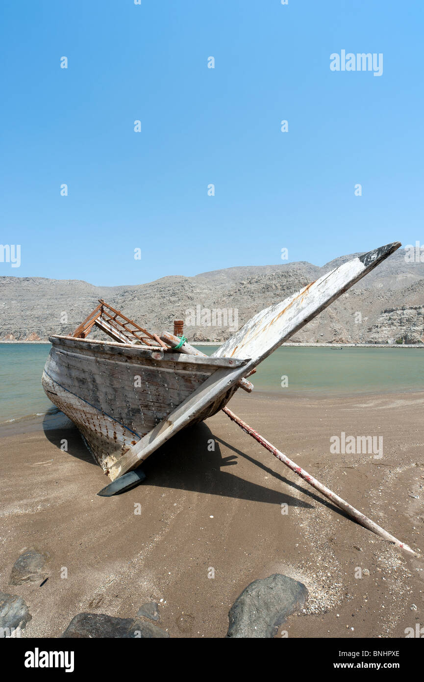 Musandam peninsula beach hi-res stock photography and images - Alamy